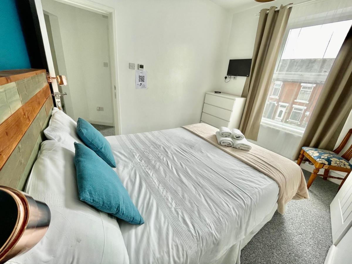 The Corner House - Modern Chesterfield Town Centre Apartments Kültér fotó