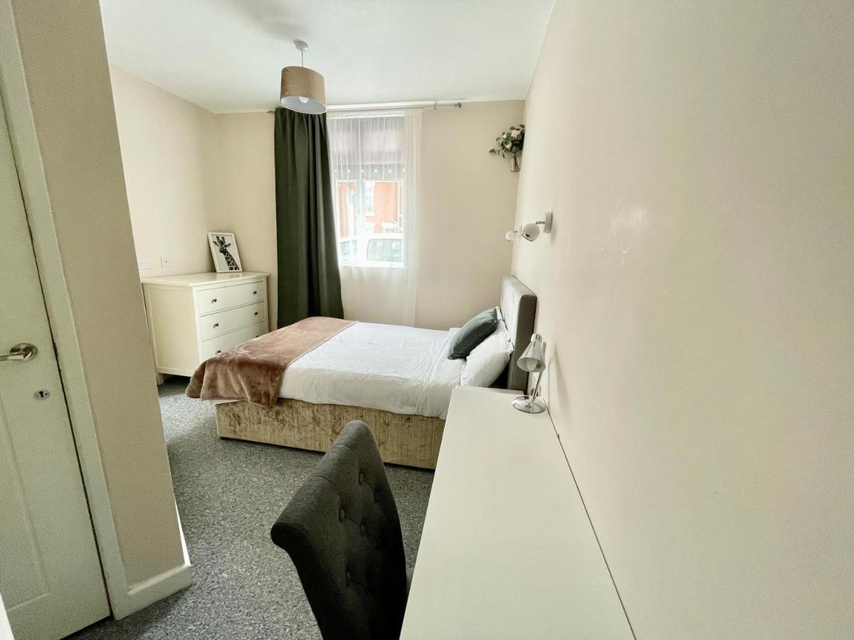 The Corner House - Modern Chesterfield Town Centre Apartments Kültér fotó